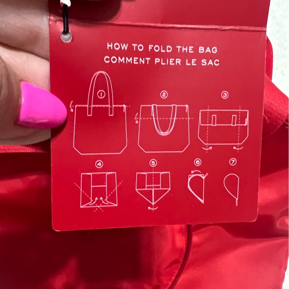 NWT Victoria’s Secret Packable Heart Tote - Picture 7 of 7